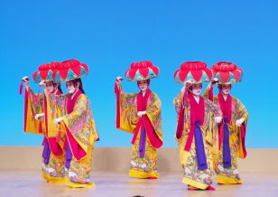 【公演レポート】11月12日 琉球舞踊真踊流「伝統に翔く」掲載しました
